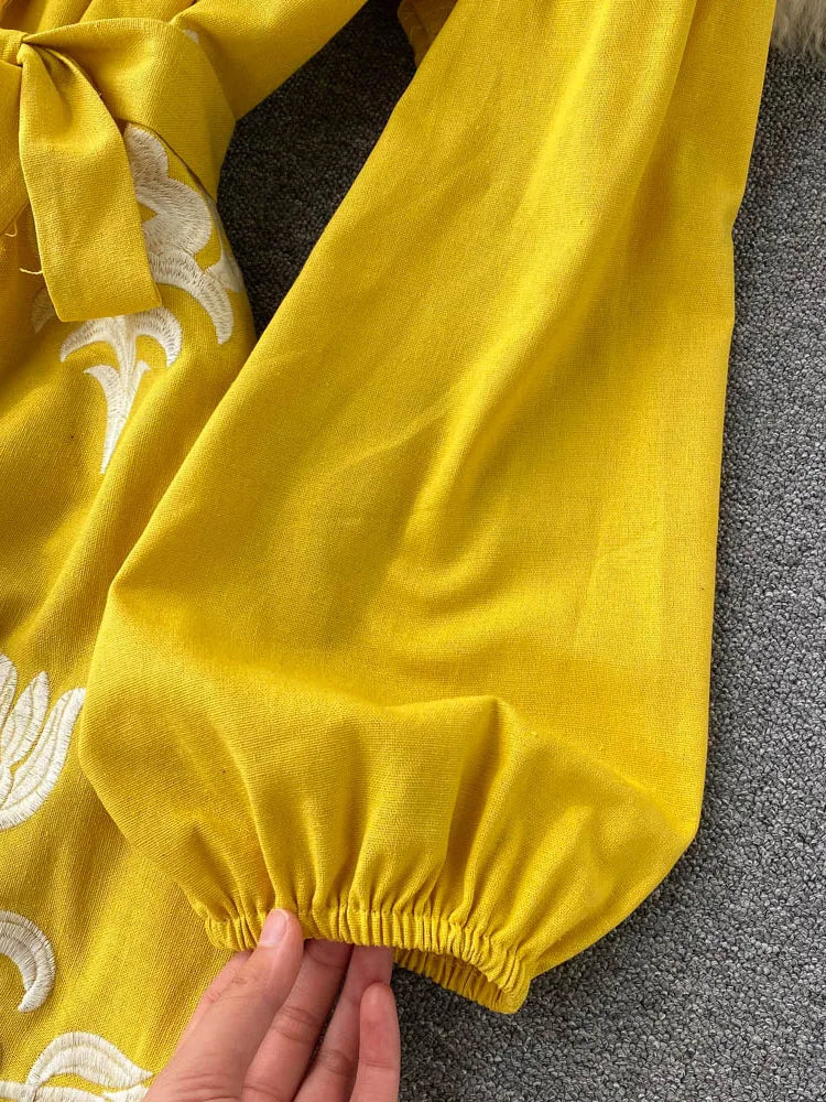 Women's Embroidered Dress V-neck Tie Split Retro Indie Folk Style Holiday Beach Long Dress