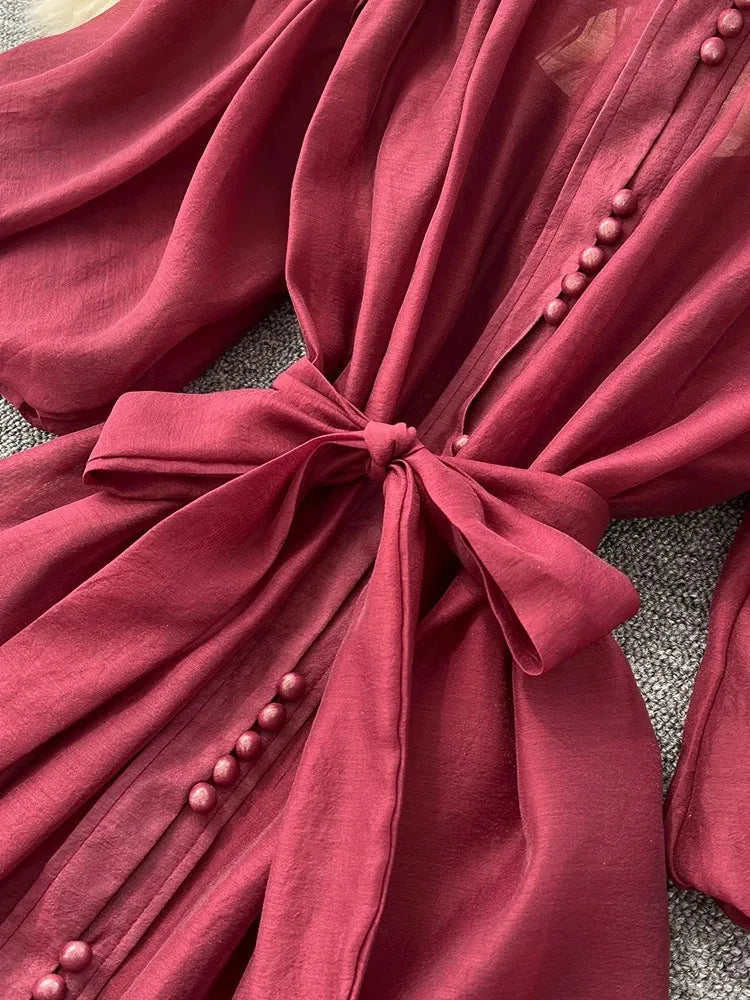 European American Dress in White Black Fashionable Lantern Sleeves Cinching Large Swing Long Dress