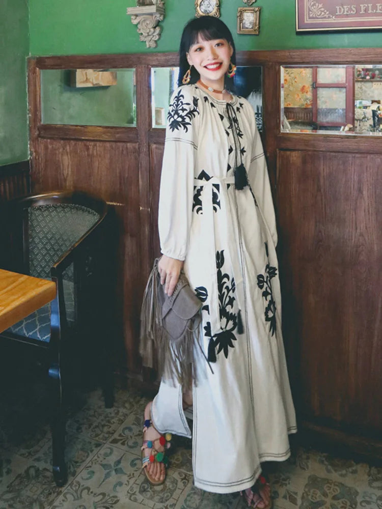 Women's Embroidered Dress V-neck Tie Split Retro Indie Folk Style Holiday Beach Long Dress