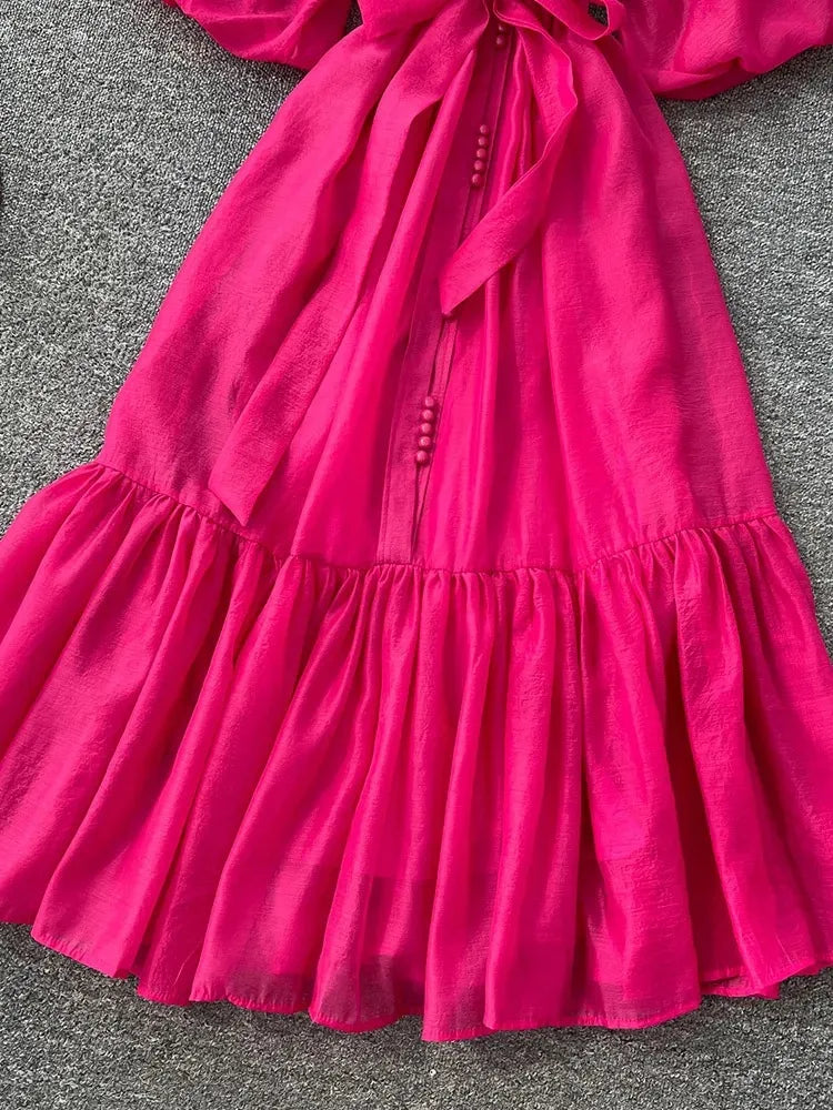 European American Dress in White Black Fashionable Lantern Sleeves Cinching Large Swing Long Dress