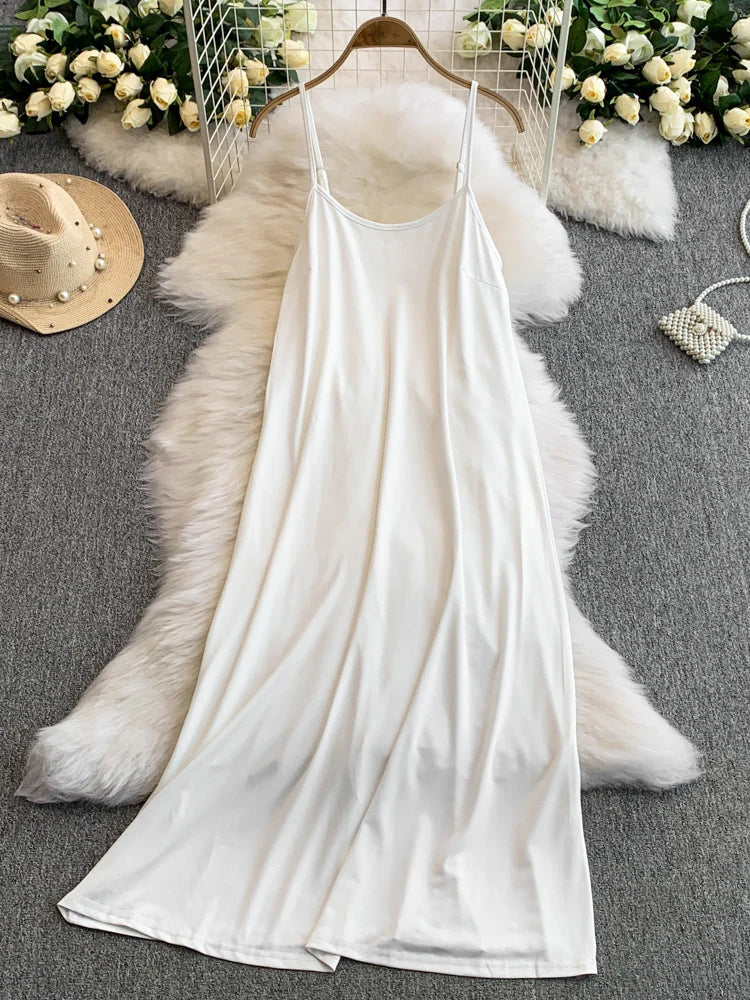 European American Dress in White Black Fashionable Lantern Sleeves Cinching Large Swing Long Dress